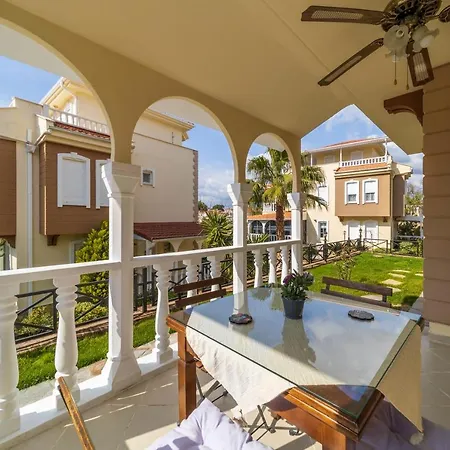 Astonishing With 3 Shared Pools In Alanya Окурджалар