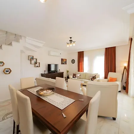 Astonishing With 3 Shared Pools In Alanya Окурджалар