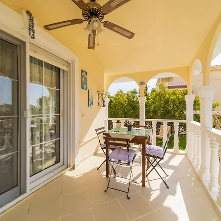 Astonishing With 3 Shared Pools In Alanya Вилла Окурджалар