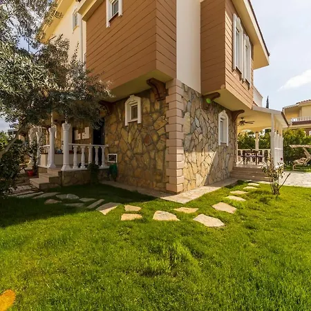 Astonishing With 3 Shared Pools In Alanya Окурджалар